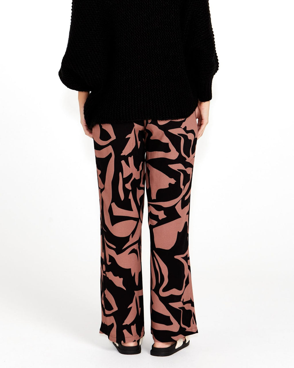 Joelle Pant - Abstract